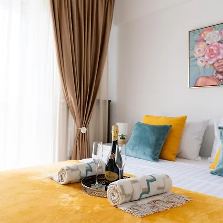 Stepup Apartment, Downtown Bucharest, Center, Balcony View Apartment *